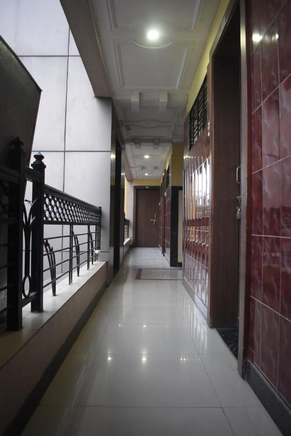 Hotel Sai Vishwa Shirdi Exteriör bild